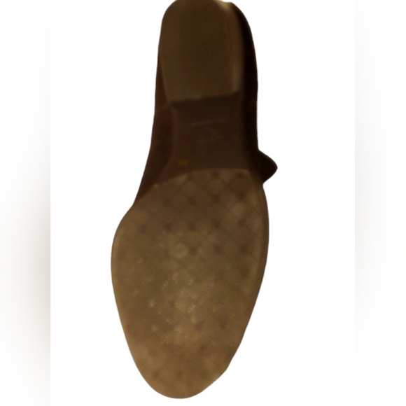Antonio Melani- Ankle Boots, Size 6-M, Brown Suede Upper, Non-Slip Bottom, 2"... - Picture 2 of 4